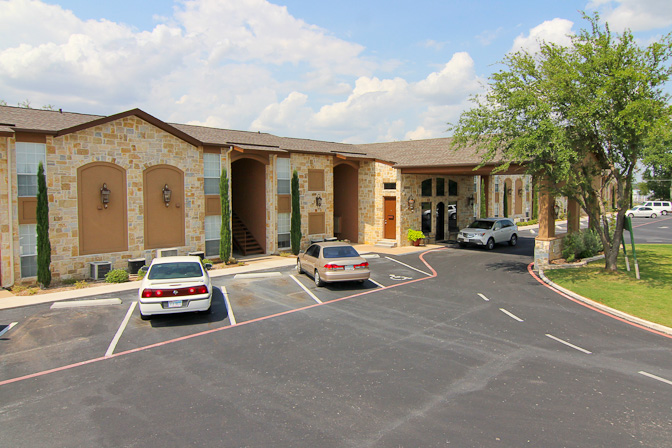 Lakeshore at Granbury Apartments for Sale near DFW Texas