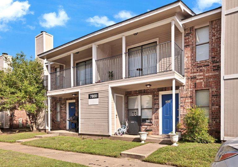 Davis Plaza - North Richland Hills - 002