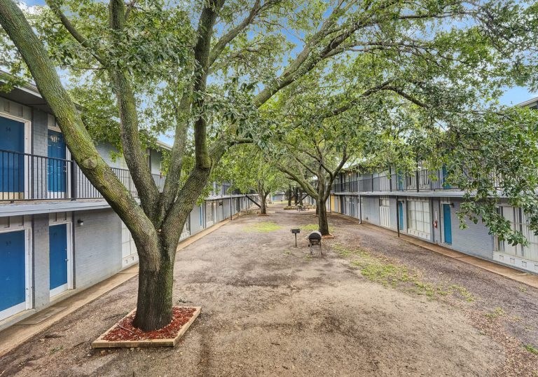Ridglea Square - Fort Worth - 001