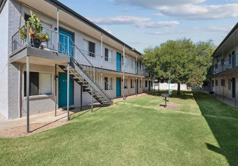 Royal Terrace - Euless - 001 EDIT